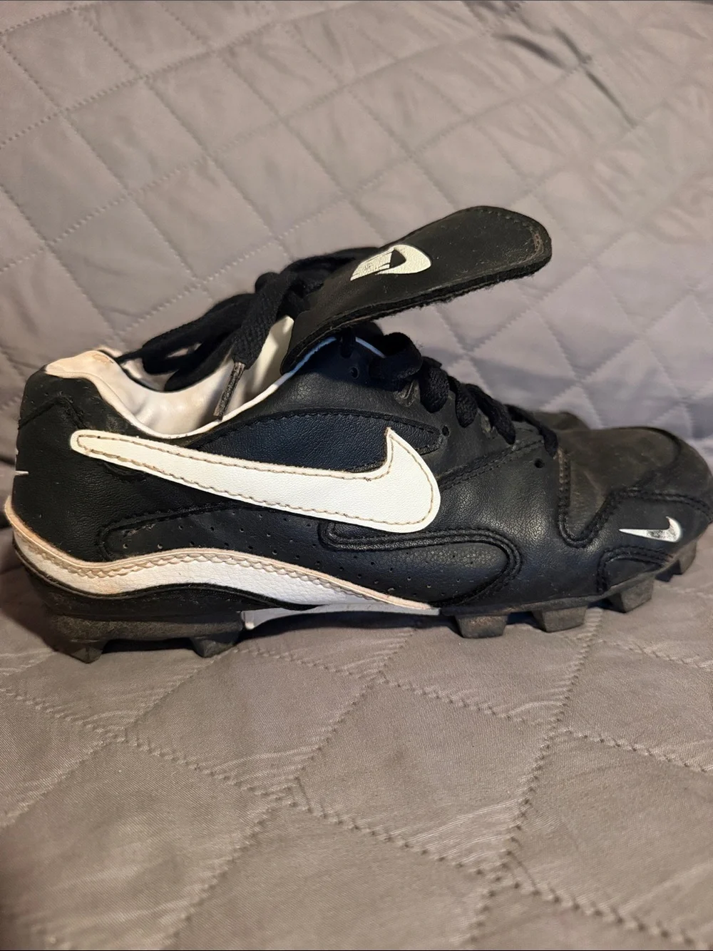 Nike Kids Black and White Soccer Cleats